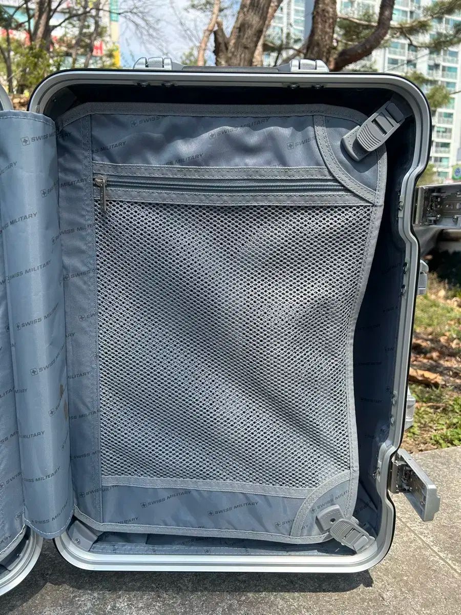 【RIMOWA】オパール 104L RIMOWA】オパール 104L