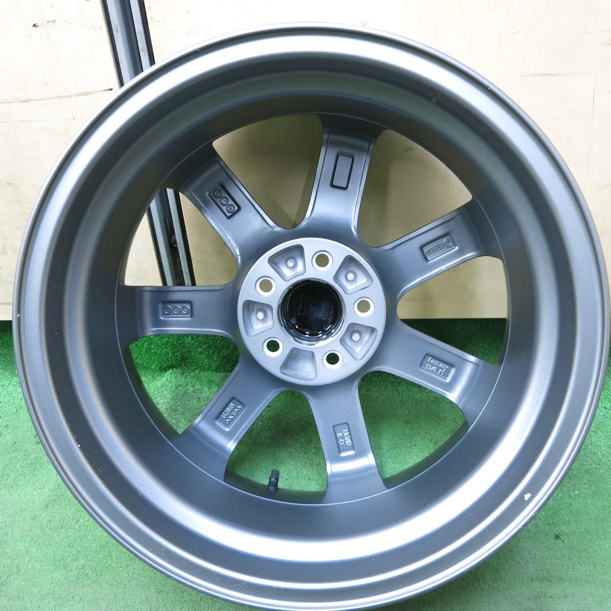 廃盤モデル 送料無料 キレイ 1本 ボルボ 850R 純正 ホイール 17インチ 7J×17 VOLVO PCD108|5H 5101506ナホ 賞賛される