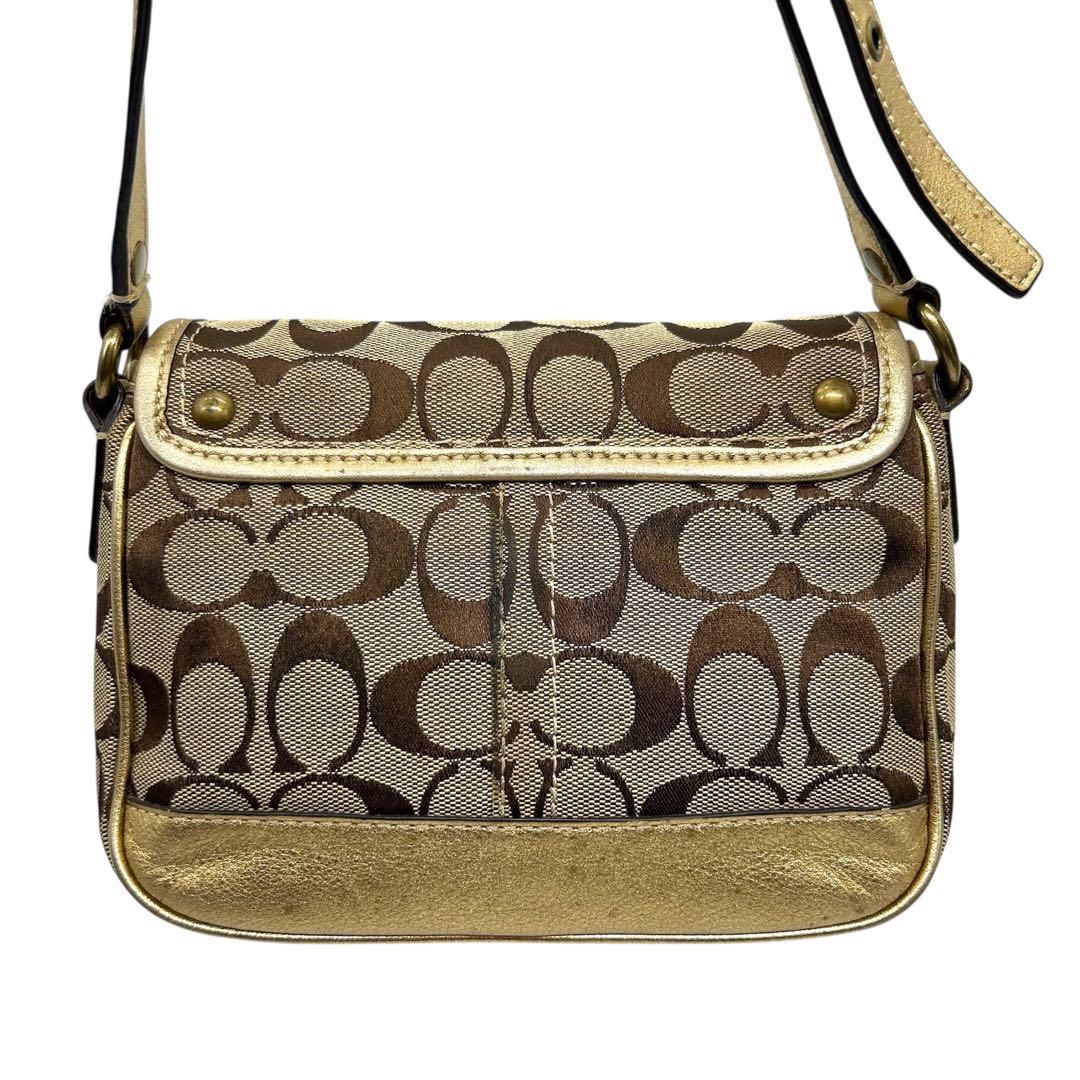 1211 Coach Shoulder Bag TurnLock Gold - メルカリ 