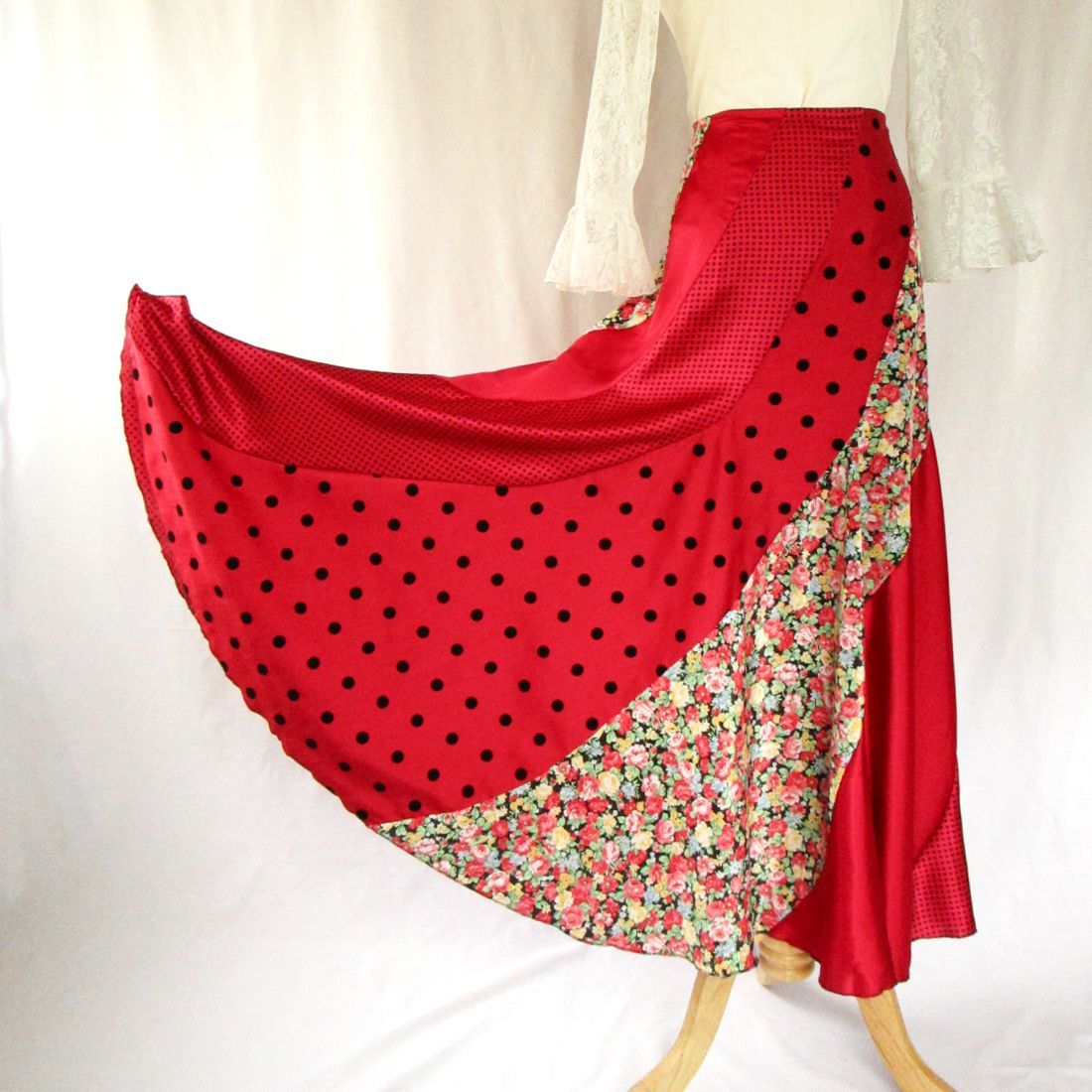 美品 フラメンコ衣装】ブラック ワンピース ドレス レッド ドット 水玉