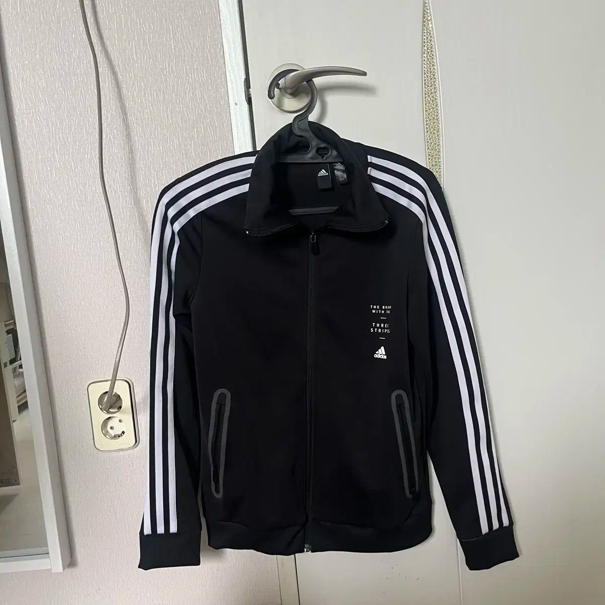 adidas Originals】ナイロンジャケット ナイロンジャケット アディ