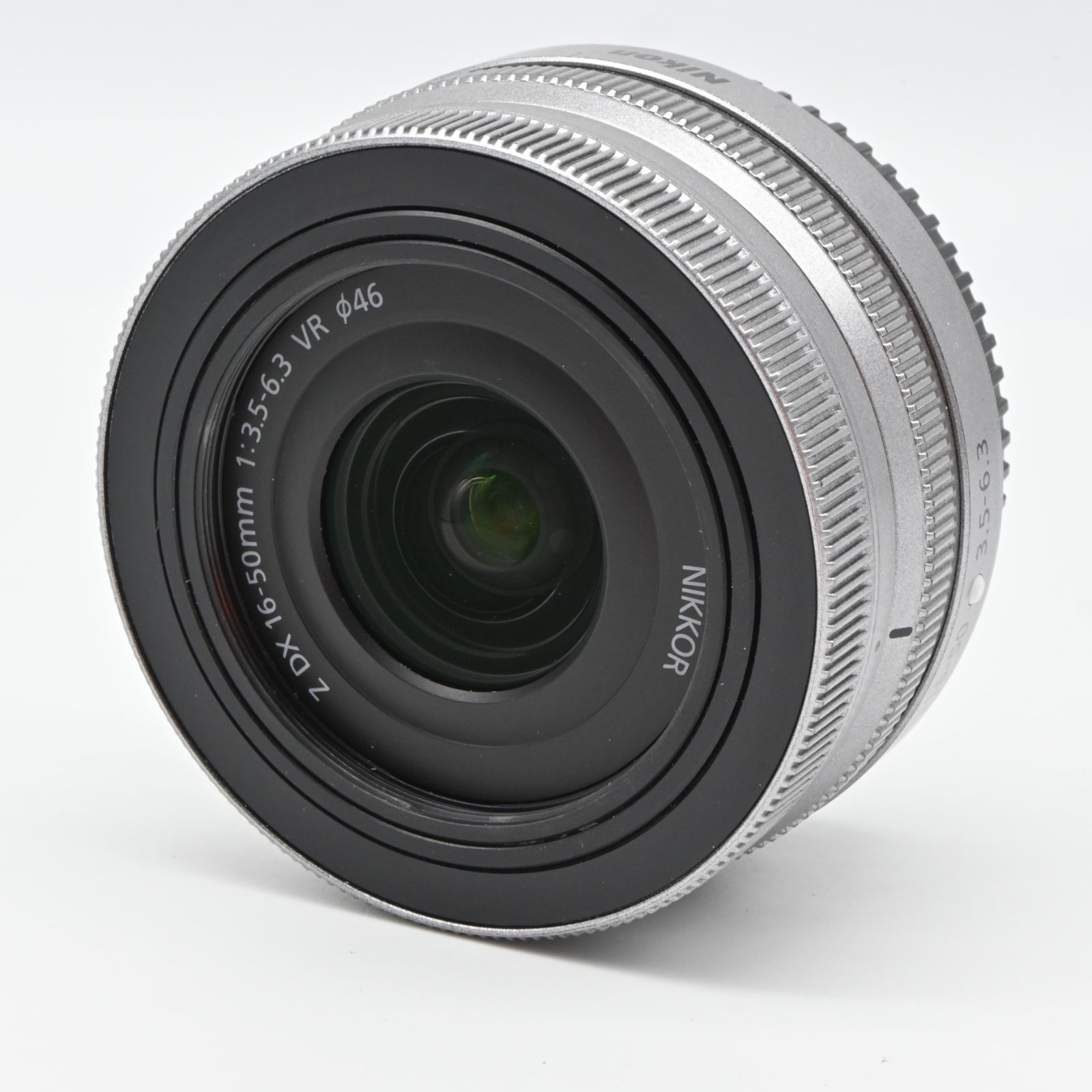 NIKKOR Z DX 16 50 mm f 3 5 6 VR シルバー