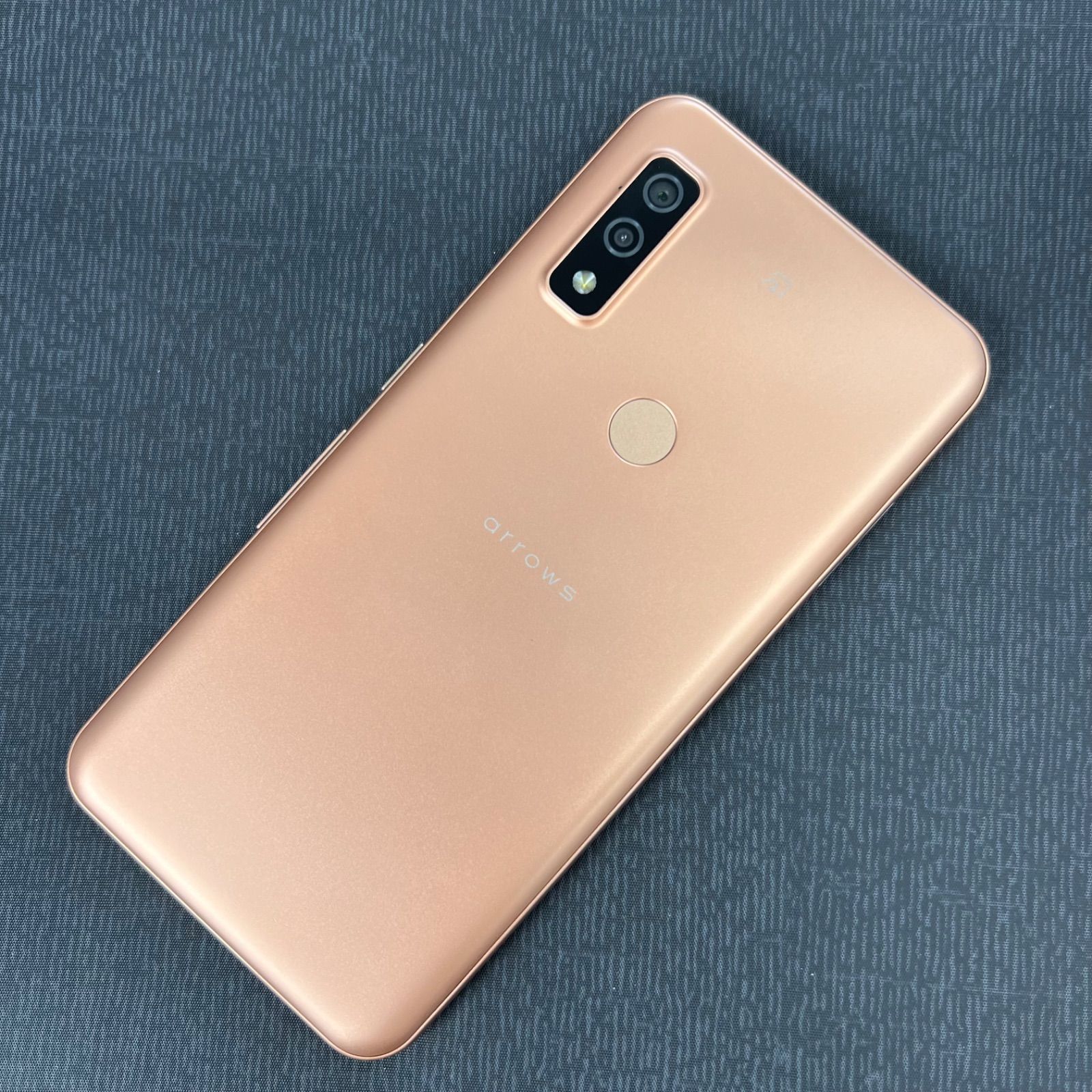 SIMロック解除済 arrows We 64GB ローズゴールド FCG01 - メルカリ