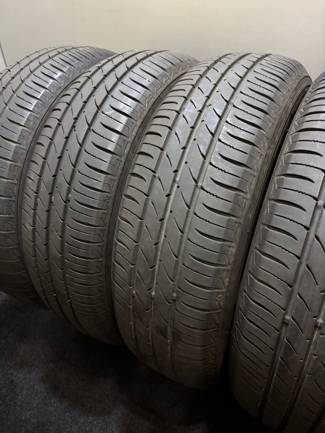 175|65R15 TOYO|NANOENERGY 3PLUS 22年製 夏タイヤ サマータイヤ 4本 アクア ヤリス フィット 2-J590