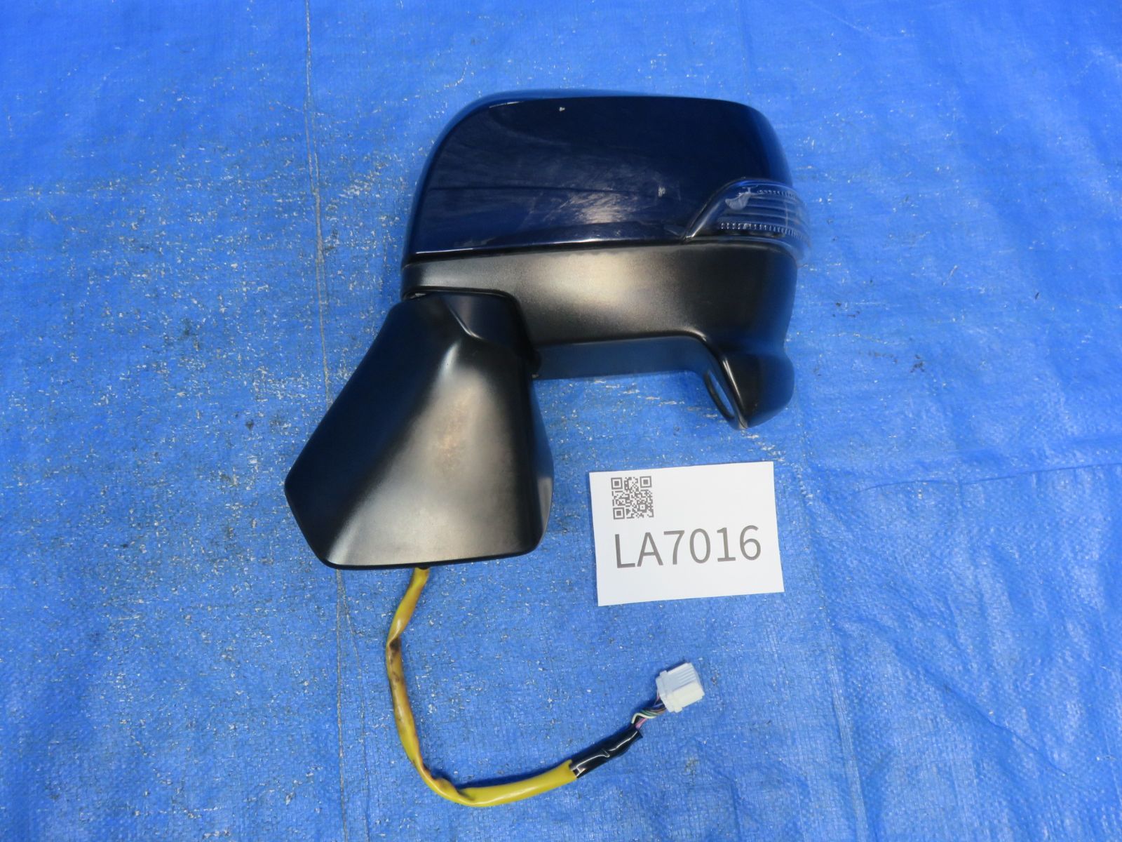 LA7016 スバル SJG フォレスター 左 ドアミラー 助手席 サイドミラー ウインカー付 純正 H3Qディープシーブルー SJ5 小傷