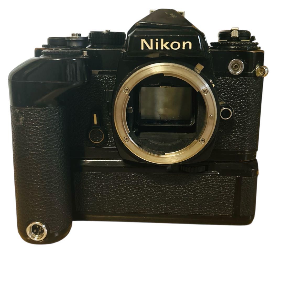 NIKON FE黒+MD12モータードライブ Nikon FE + モータードライブMD12