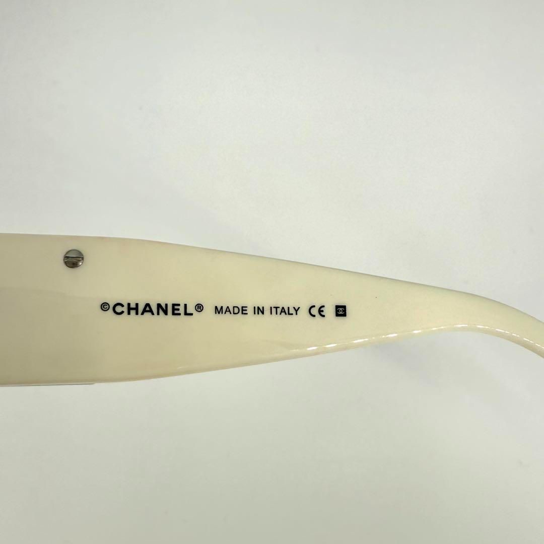 CHANEL サングラス 4117 ココマーク ラインストーン リムレス 白