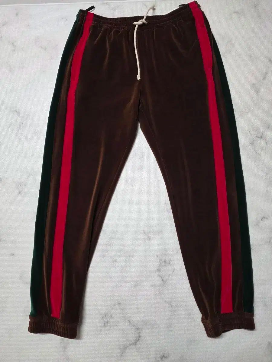 GUCCI 38 パンツ GUCCIグッチ38大人気花柄パンツ