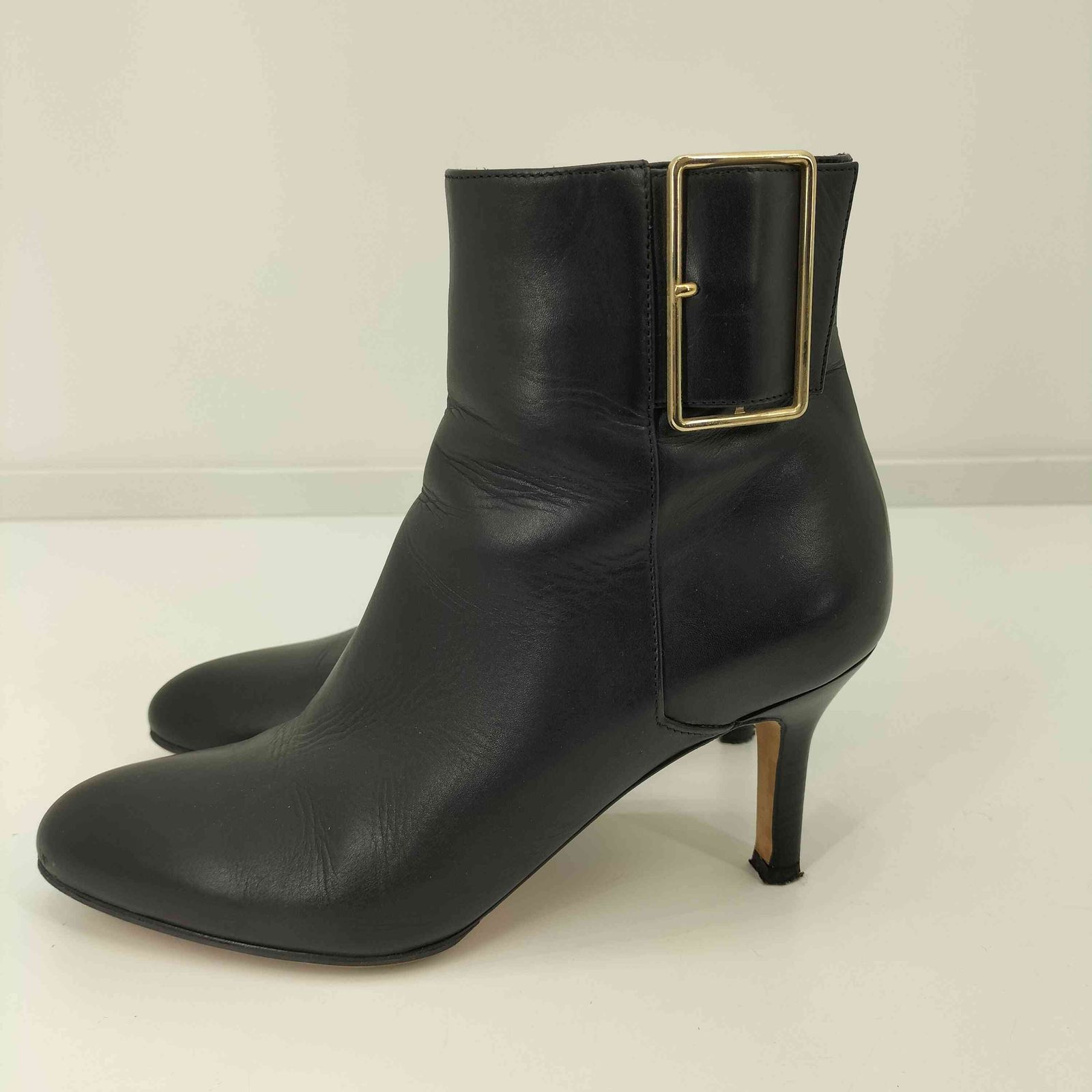 セール！新品未使用 PELLICOペリーコ　定番ショートブーツ 37 ペリーコ PELLICO ベルトデザイン レザーショートブーツ レディース