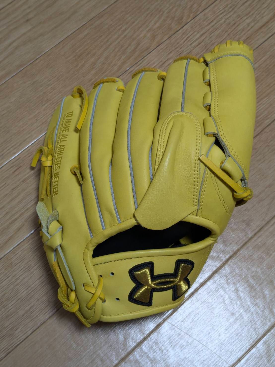 UNDER ARMOUR(アンダーアーマー) ベースボール 軟式グラブ (右