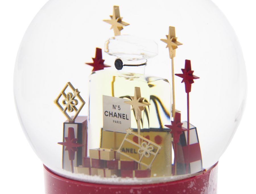 CHANEL - シャネル CHANEL N°5 香水瓶 ショッパーモチーフ 非売品 インテリア 2022年 ノベルティ スノードーム ガラス レッド 未使用 楽天市場】CHANEL シャネル 非売品 インテリア N°5 香水瓶