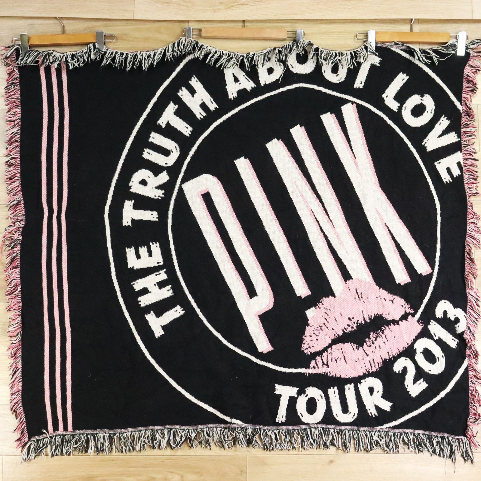 F4-5|O4.8-3 PINK ピンク TRUTH ABOUT LOVE TOUR 2013 アーティスト ロック 歌手 シンガー ラグ マット カーペット ブランケット マルチカバー