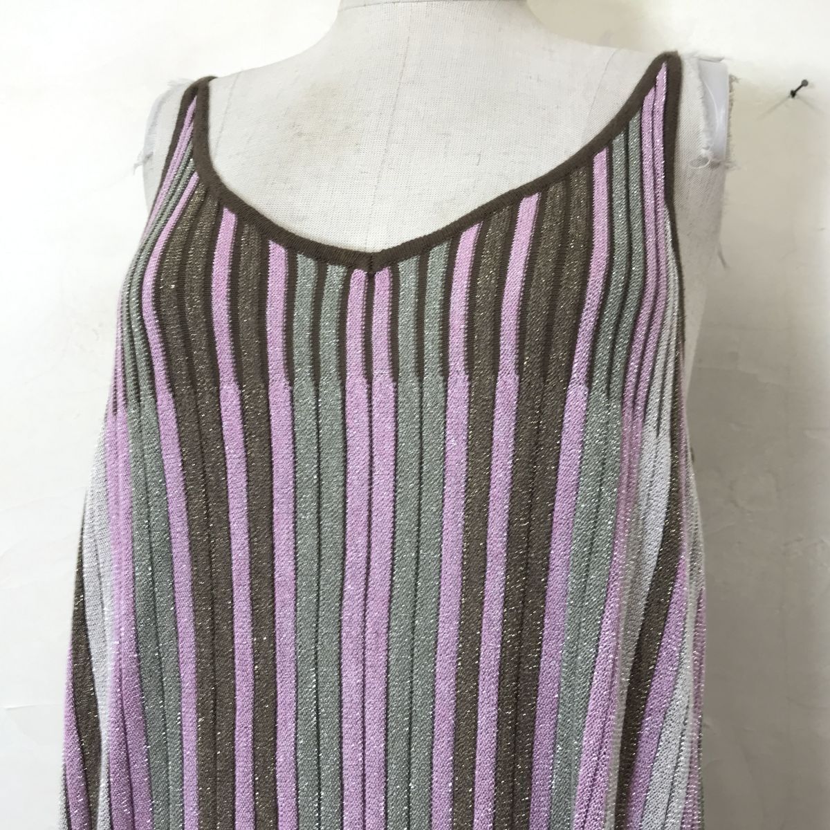 ☆人気推薦☆ 手作り 彫刻 香炉 11*11cm ロータス 黒檀木 置物 お香立て リラックス 癒や 高品質 XLU5 アクセサリー メンズ カフスボタンDior ディオール⁄Feragamo