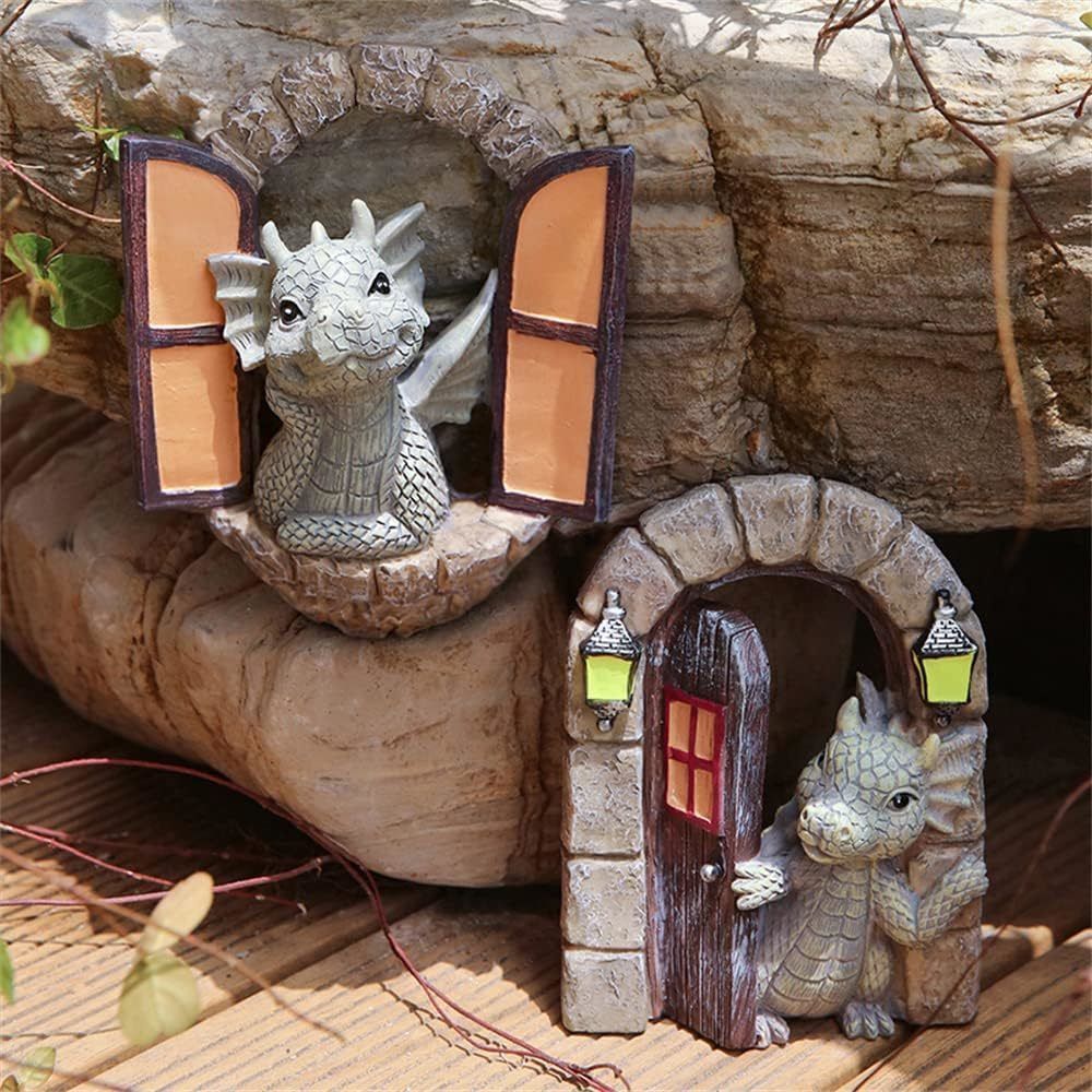 愛らしいリトルドラゴン ガーデニングオブジェ 置物 ツリー ウッド かわいい 御伽の国 ガーデンオーナメント ガーデンオーナメント ツリーインテリア 壁掛け ファンタジー 庭