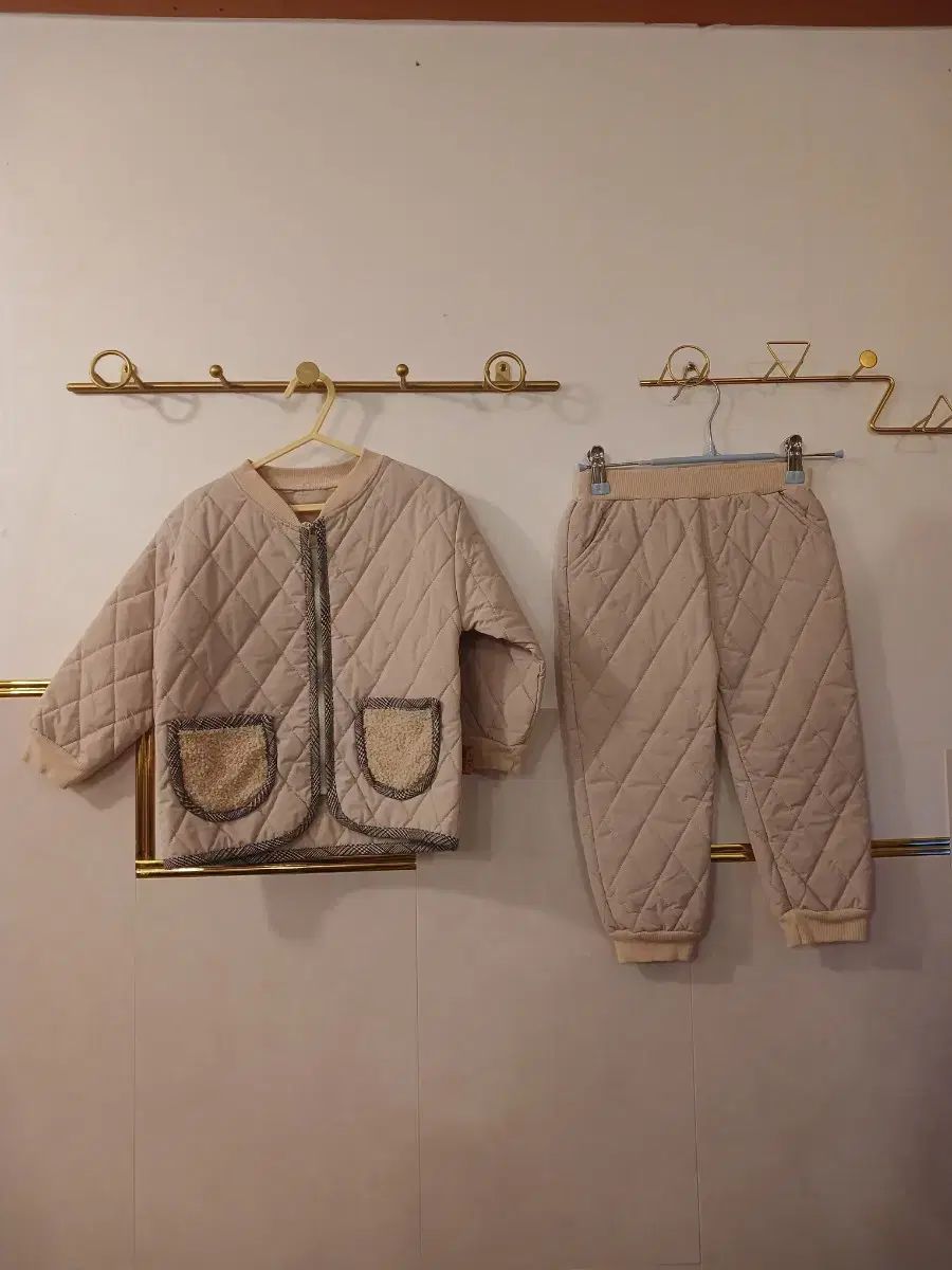 キッズ キルティング 上下セット L サイズ