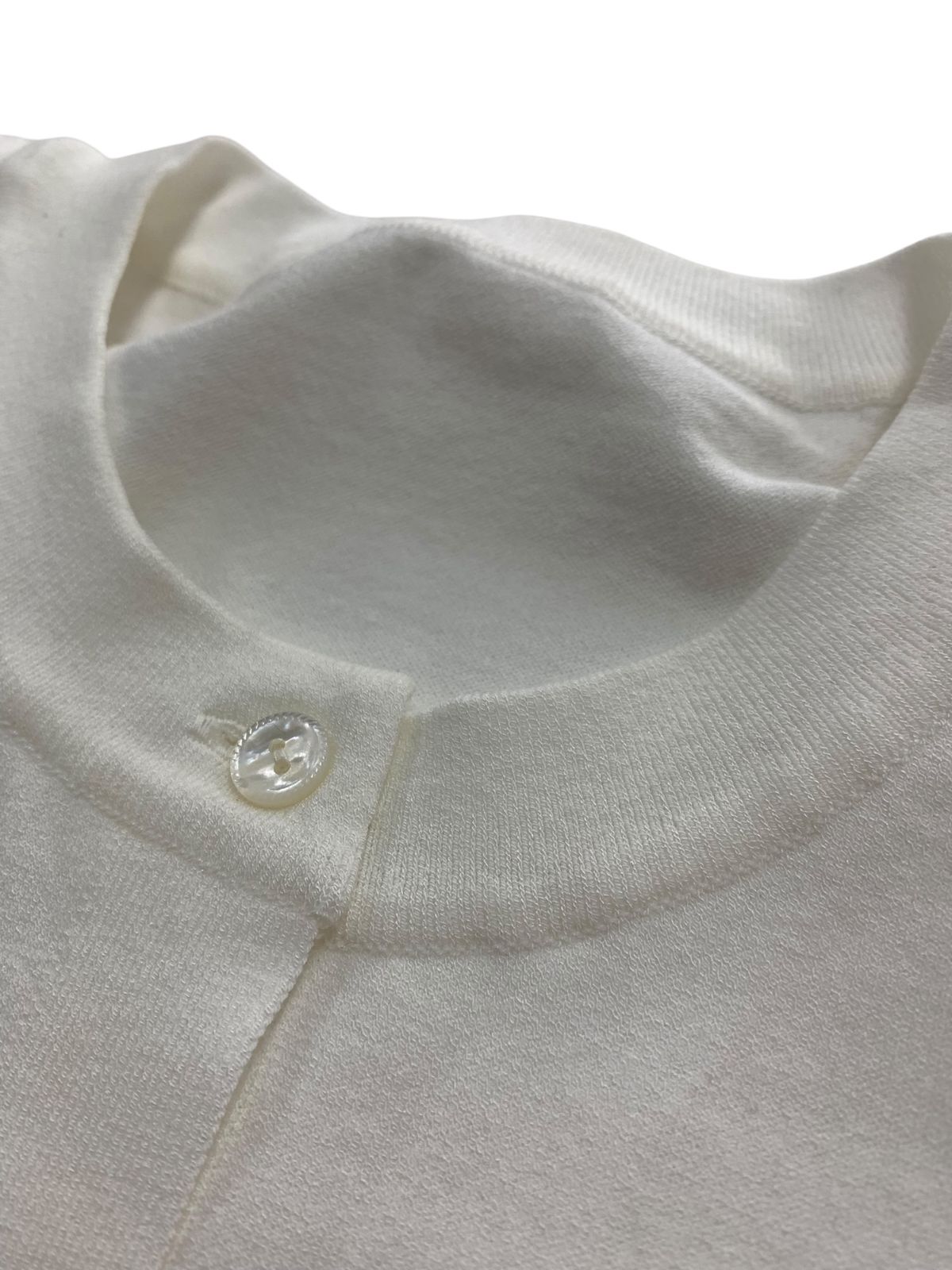 FOXEYフォクシー　美品　シルクカシミア入りカーディガン　　40号(M·L) フォクシーブティック 37235 カーディガン 40 ホワイト