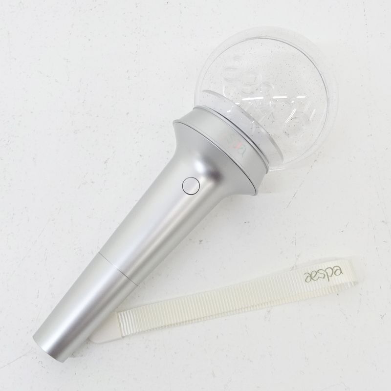 aespa 公式ペンライト シルバー カリナ 三重店】aespa OFFICIAL FANLIGHT 公式ペンライト（K-POP/エスパ