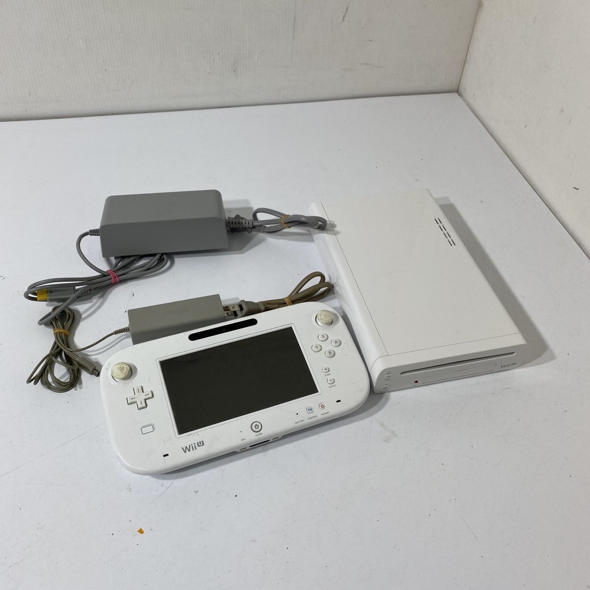 【Nintendo】WiiU 本体 【値下げしました】 Amazon | Wii U マリオカート8 セット クロ | ゲーム機本体