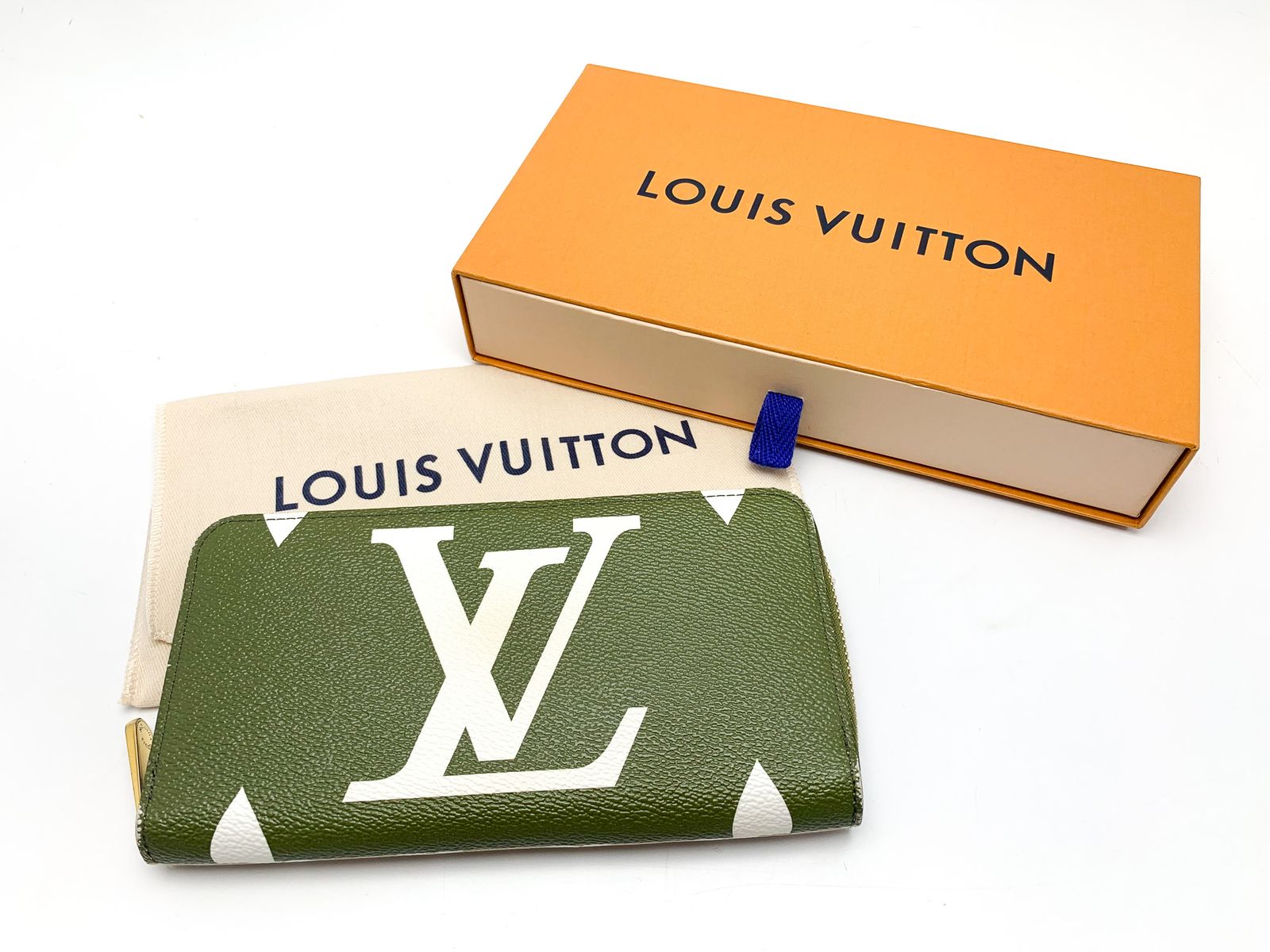 LOUIS VUITTON ルイヴィトン モノグラム ジャイアント ジッピー