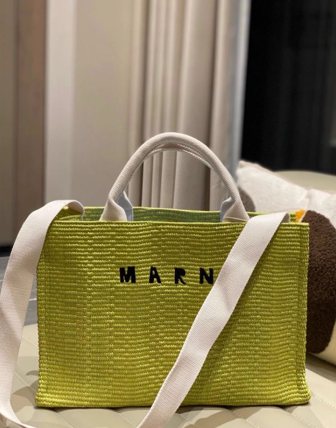 MARNI マルニ トートバッグ グリーン ショルダーバッグ かごバッグ 無地 刺繍 肩掛け 手提げ 2way 通勤 旅行 大容量