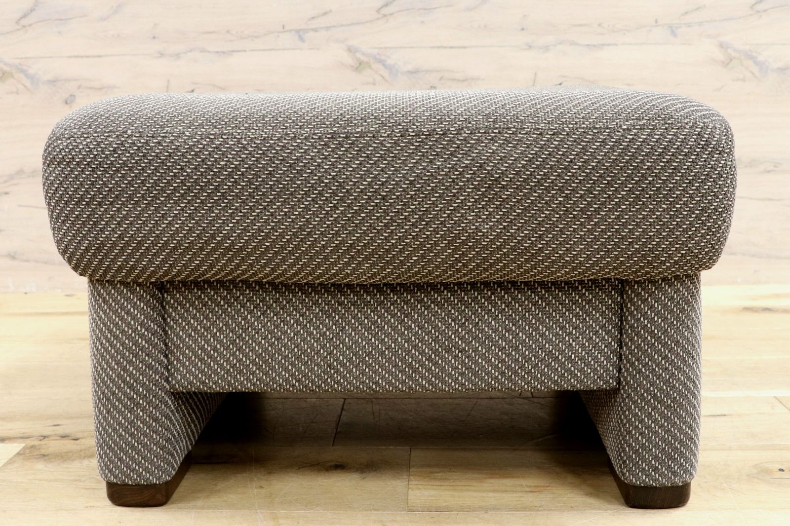 GMHH436○karimoku カリモク オットマン スツール ファブリック 国産家具