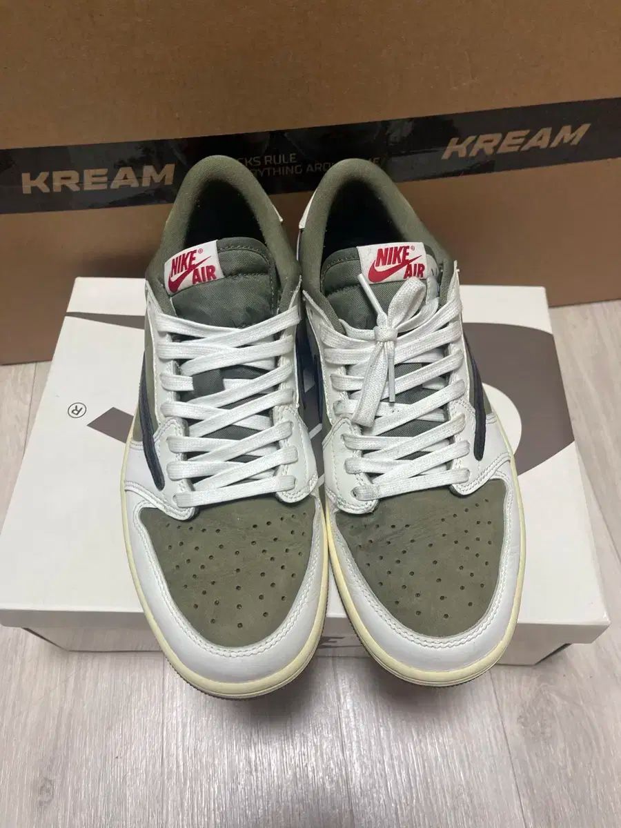 ジョーダン 1 トラヴィススコット ロー オリーブ 265