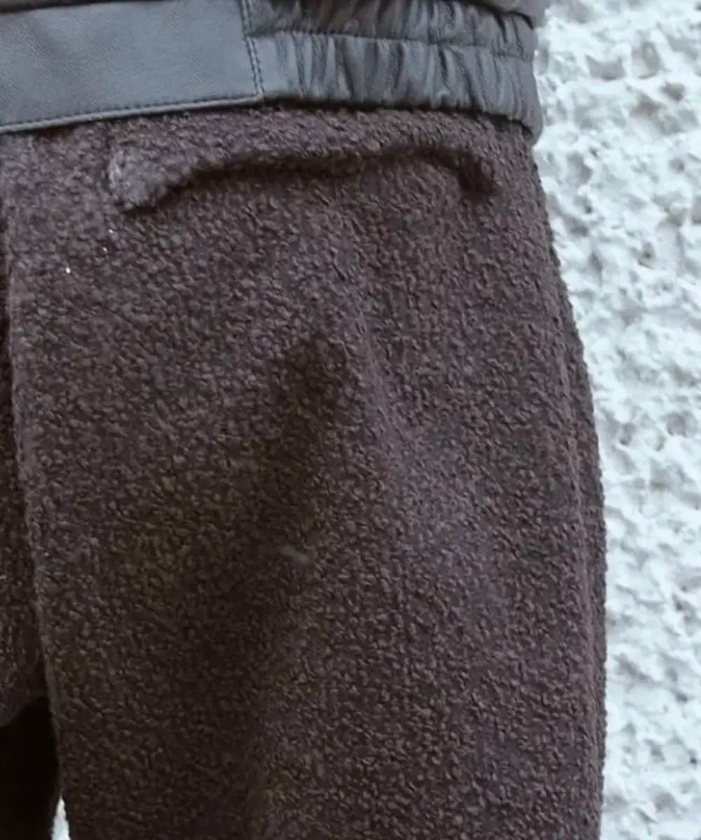 MUDULE プレーン スウェットパンツ ブラウン