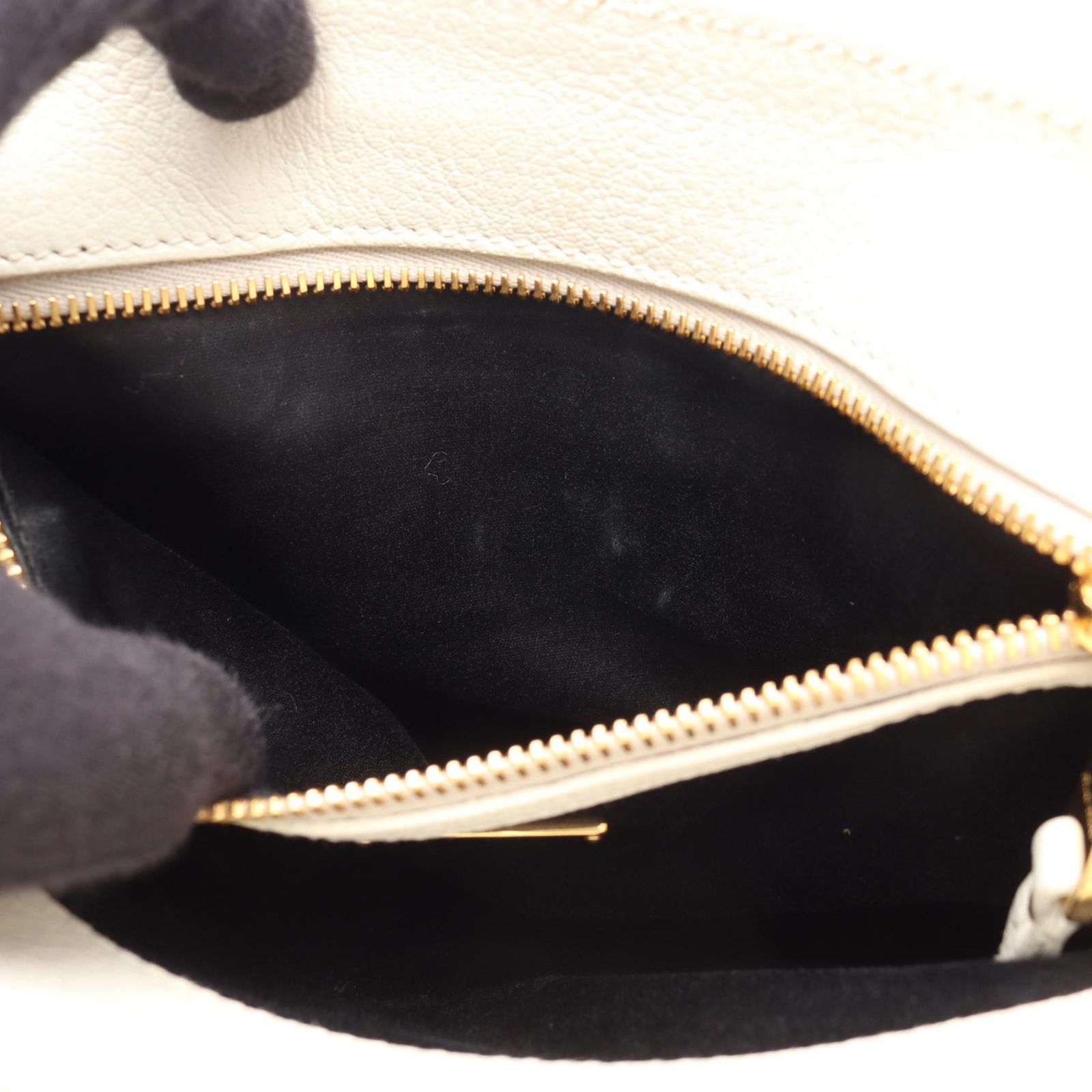 ミュウミュウ マドラストートバッグ  オフホワイト ミュウ ミュウ Miu Miu ハンドバッグ MADRAS マドラス オフ