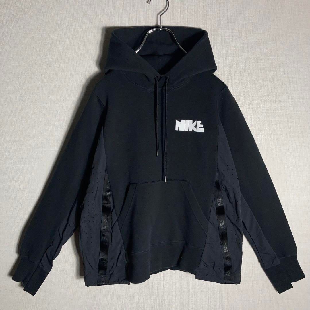 sacai x Nike パーカーXS NIKE x sacai コラボ ロゴ入りプルオーバーパーカー 黒 XS