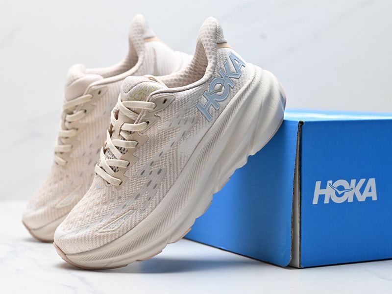HOKA