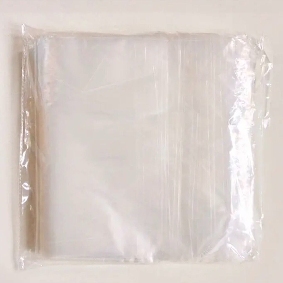 正規店 チャック付きポリ袋 ジッパー式 100枚入り A4 圧縮袋 梱包資材 透明