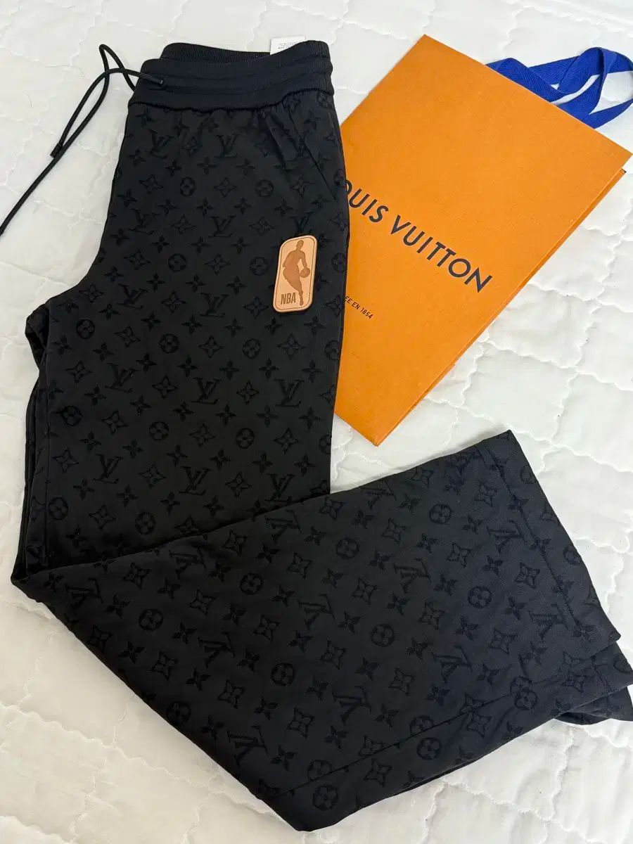 Louis Vuitton nba フール モノグラム ジャージ パンツ