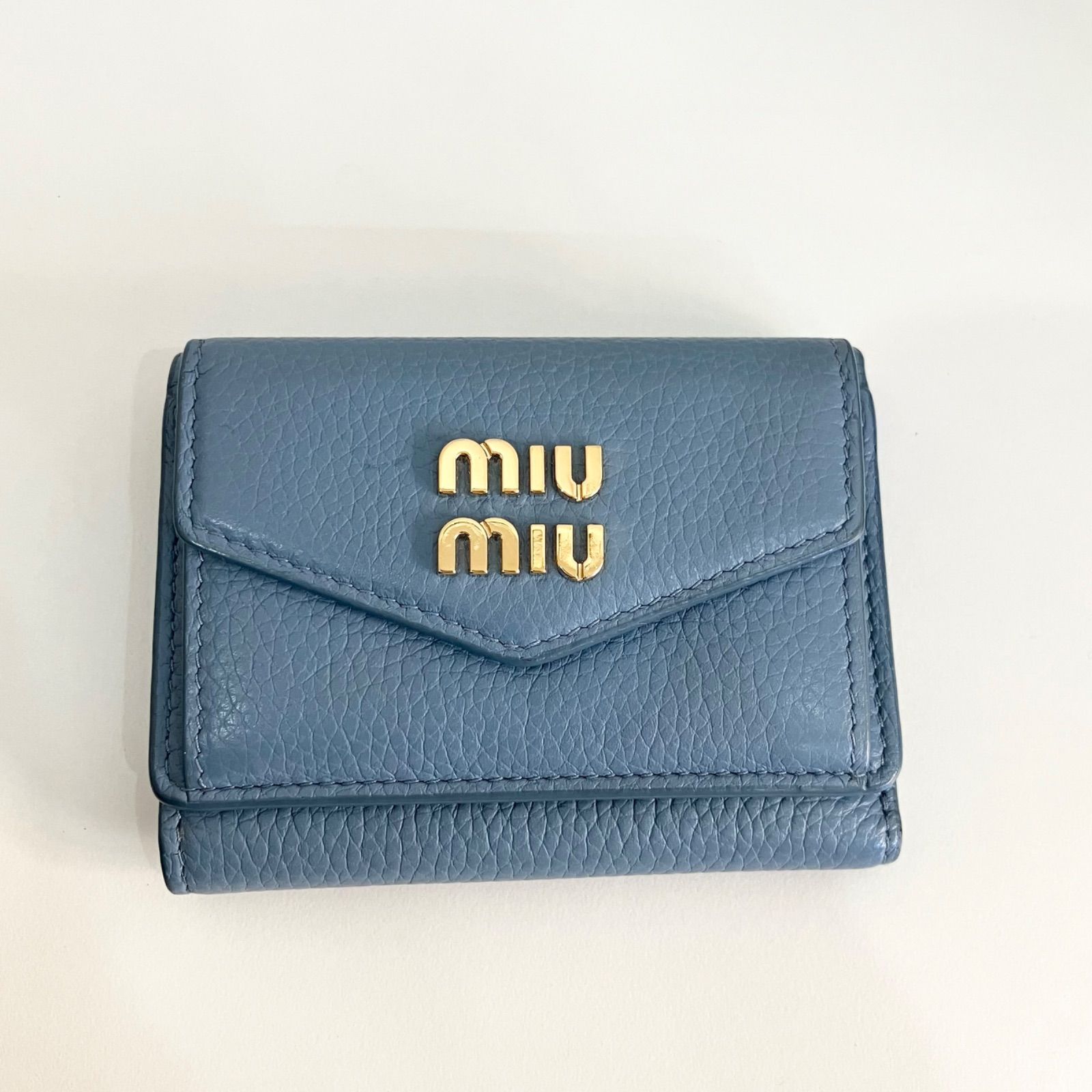 MIU MIU 3つ折り財布