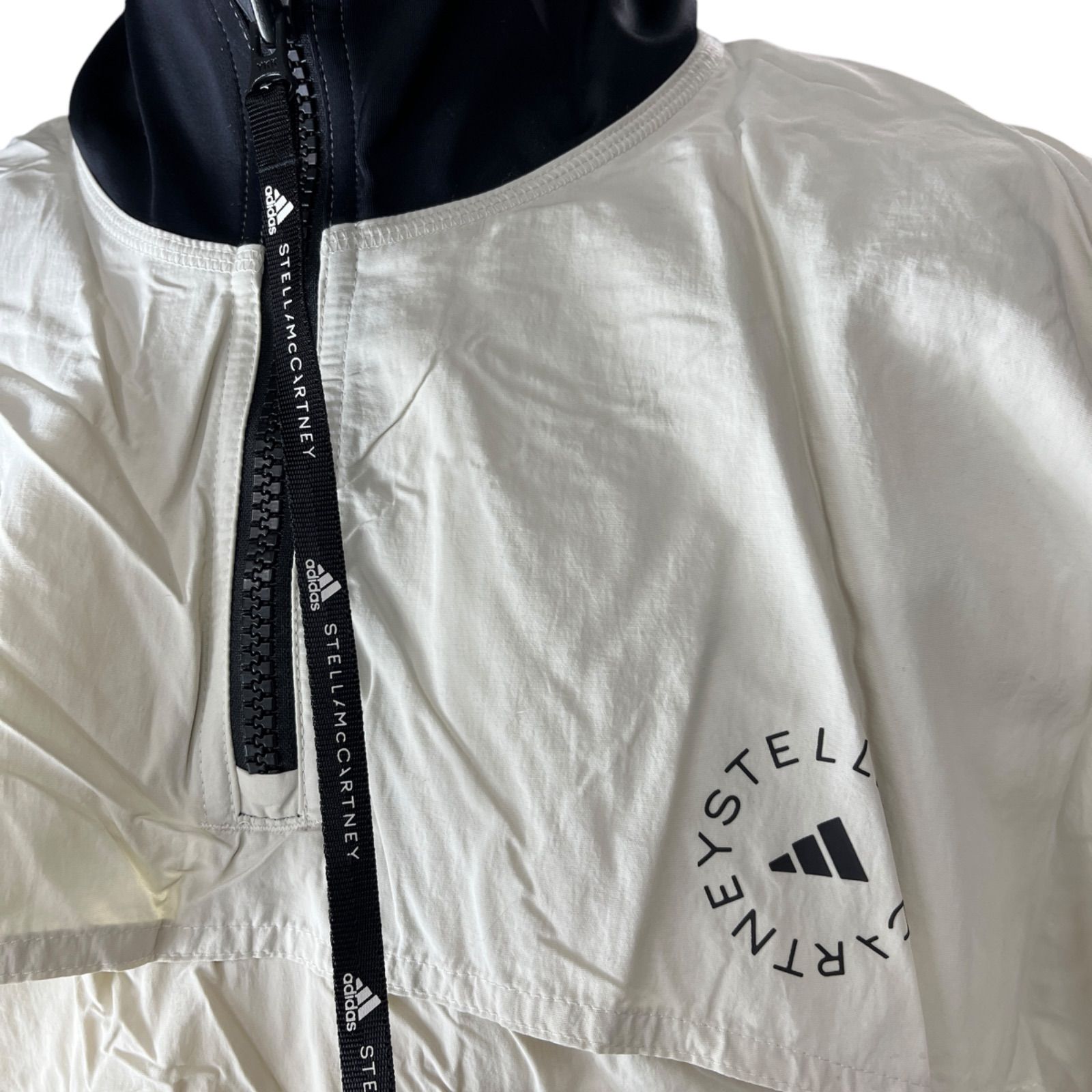 adidas by STELLA McCARTNEY　ウィンドブレーカー　白 Jackets adidas x Stella McCartney Windbreaker White | Footshop