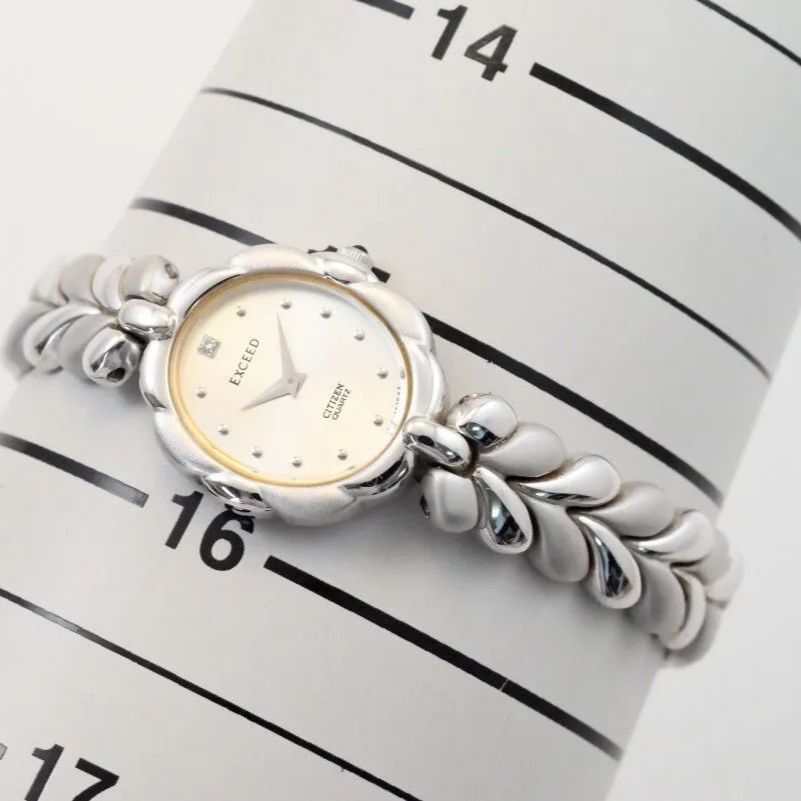電池交換済み CITIZEN シチズン Exceed 19.5mm シルバー文字盤