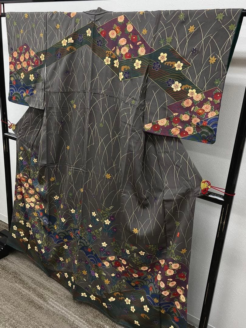 花井幸子 落款入 訪問着 刺繍 金彩 ちりめん 正絹 躾糸付き X415 