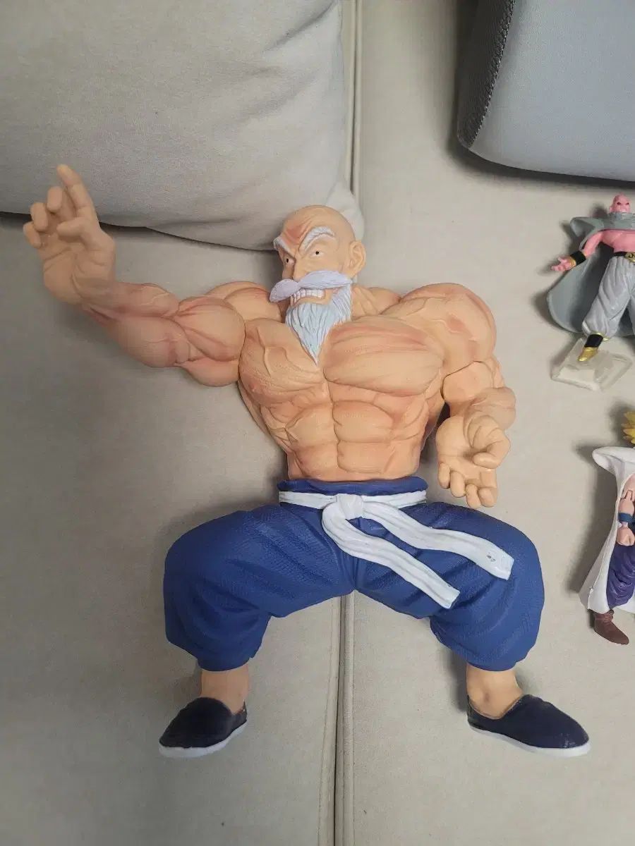 ドラゴンボールフィギュアのバッチ