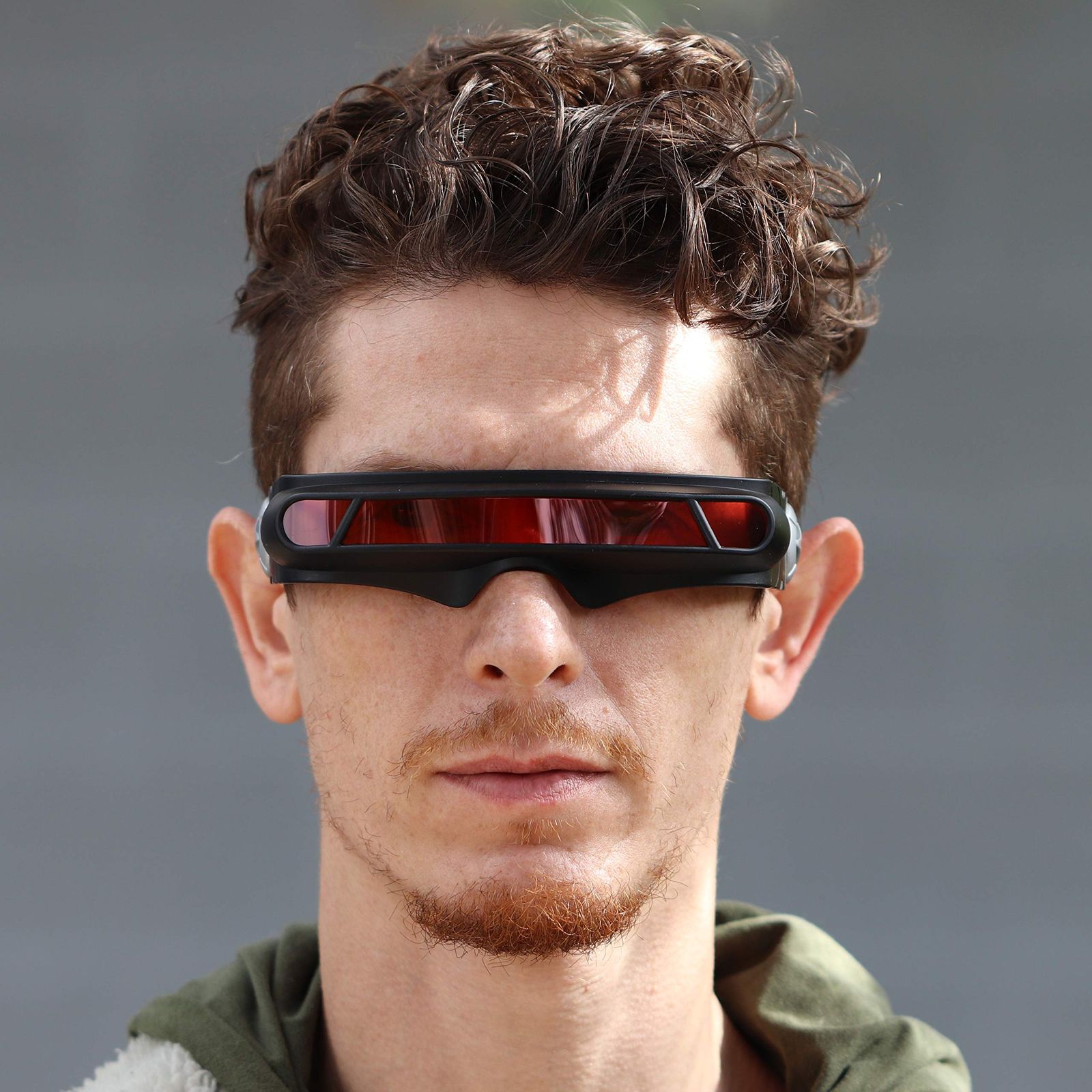 EliteGlasses 未来的な宇宙エイリアン コスチューム パーティー サイクロプス カラー ミラー モノ レンズ ラップ サングラス 147mm  US サイズ: L ブラック/レッド - メルカリ