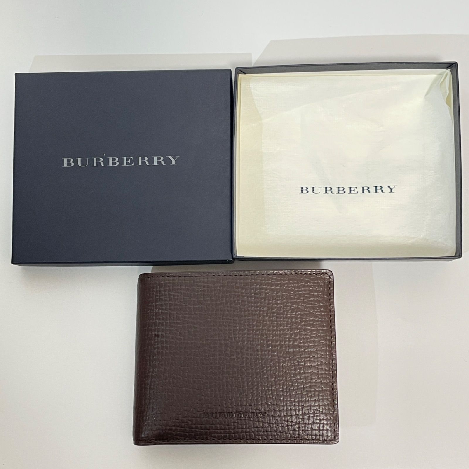 Burberry チェック柄 二つ折り財布 箱付き バーバリー BURBERRY Burberry チェック柄 二つ折り財布 箱付き バーバリー BURBERRY