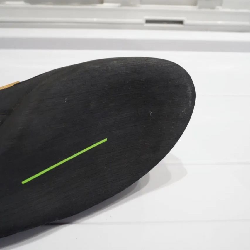 ザワンプロ US8.5