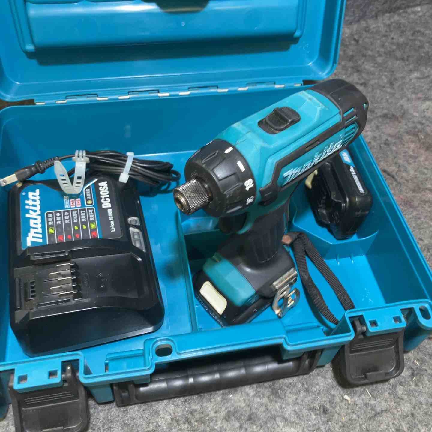 マキタ makita