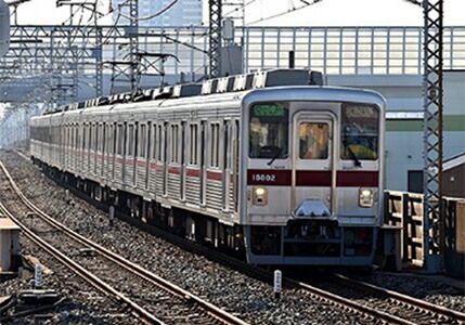 東武10000型リニューアル車（東武スカイツリーライン・11202編成