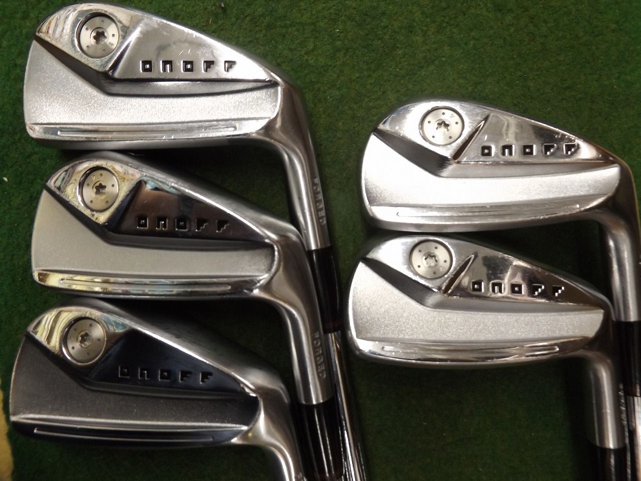 4877 ONOFF FORGED KURO 2025 5-PW NS MODU S3 TOUR 105 S カスタムグローブライド オノフ アイアンセット .985185