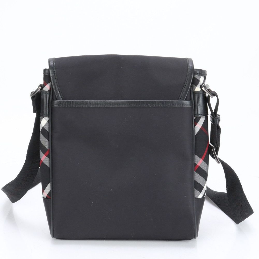 BURBERRY BLACK LABEL A4収納メッセンジャーバッグ