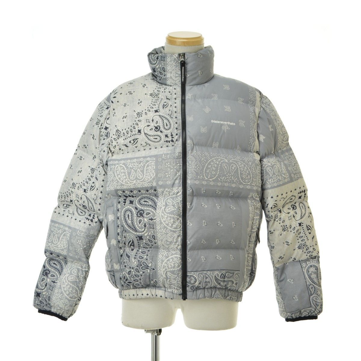 thisisneverthat】TN220OOWHS03 PERTEX T Down Jacket バンダナダウン