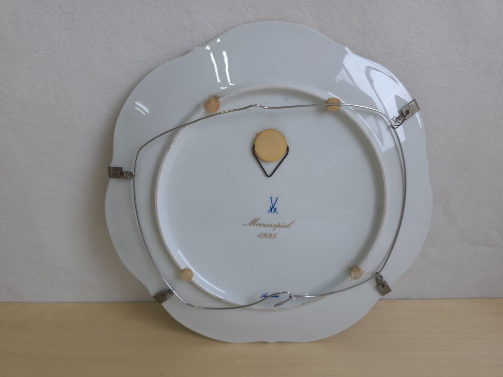 MEISSEN マイセン 1995 イヤープレート 海の戯れ 元箱付属 未使用品 MEISSEN マイセン 1995 イヤープレート 海の戯れ 元箱付属 未使用品