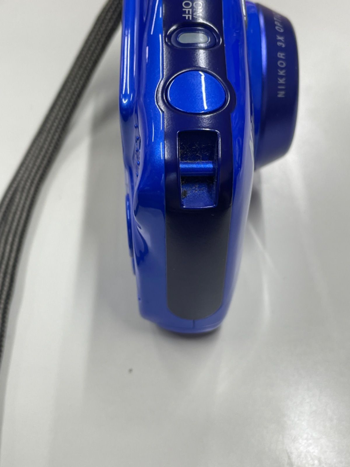 美品【動作確認済】Nikon ニコン COOLPIX S32 防水 水中カメラ 美品 Nikon ニコン COOLPIX S32 WATERPROOF 防水 水中カメラ