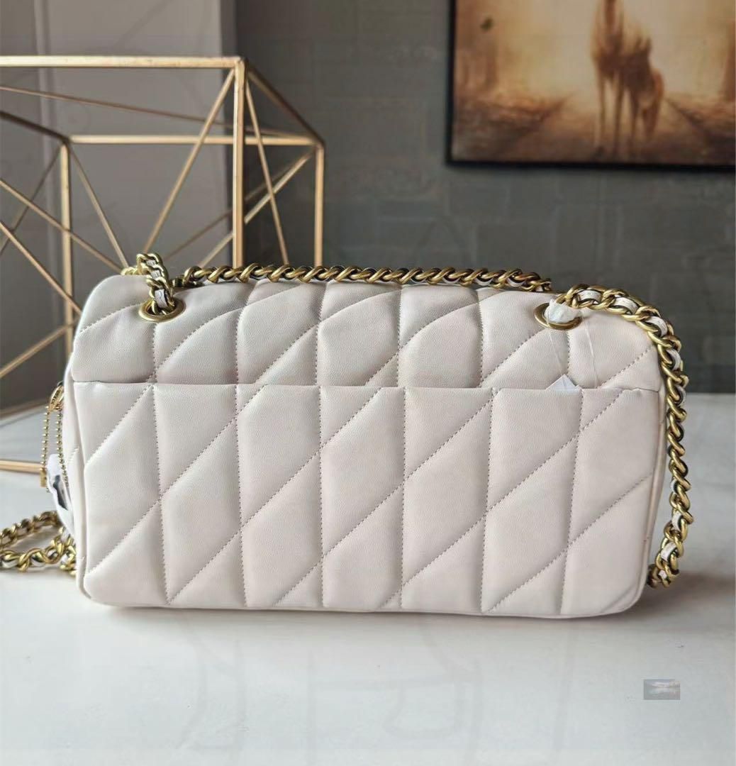 COACH タビー ショルダー バッグ 26 キルティング ホワイト 新品未使用  