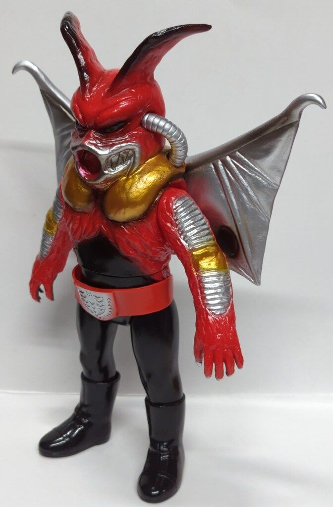 メディコム・トイ 東映レトロソフビコレクション 仮面ライダーV3 
