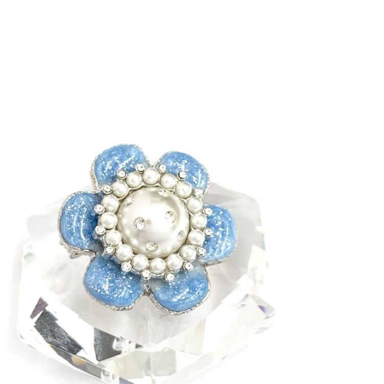 Rene ルネ ブローチ パール・ラッカー ブルー - メルカリ